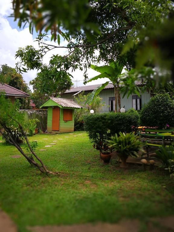 Baan Bua Guest House Chiang Rai Eksteriør bilde